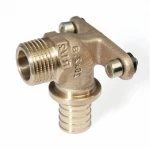 Угольник с креплением Ø20х1/2" НР Rautitan Rehau